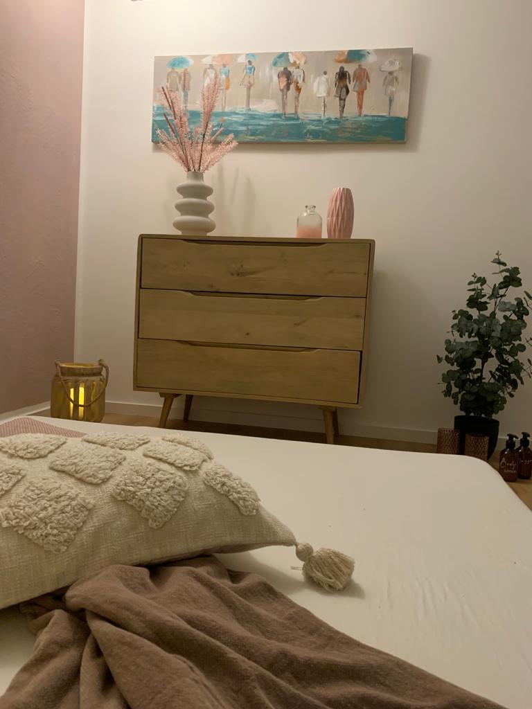 Massage Lounge Düsseldorf - Erotic Massage in Dusseldorf, Germany
