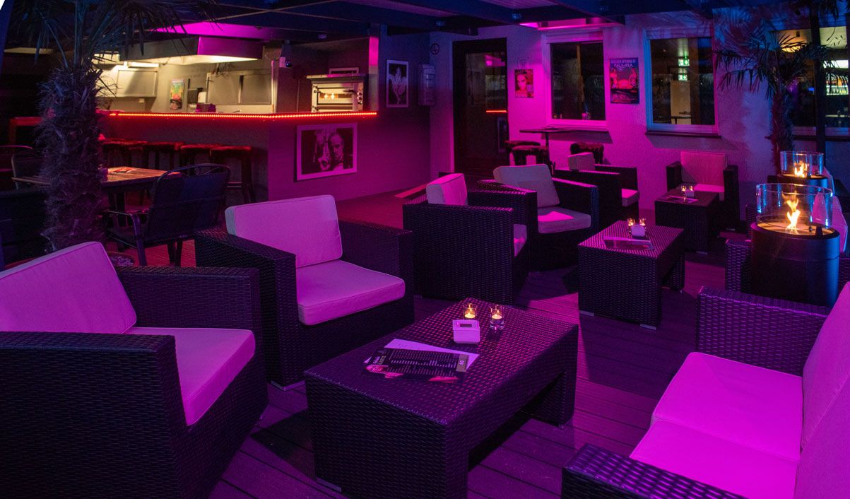 Palmera Düsseldorf: Erotikclub, Bordell, Nightclub & Saunaclub - Nightclub in Dusseldorf, Germany