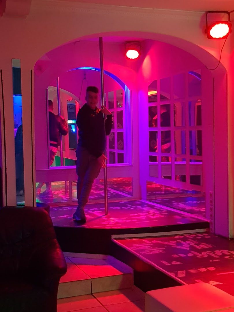 Hot Chicas Table Dance Bar - Nightclub in Eisenach, Germany