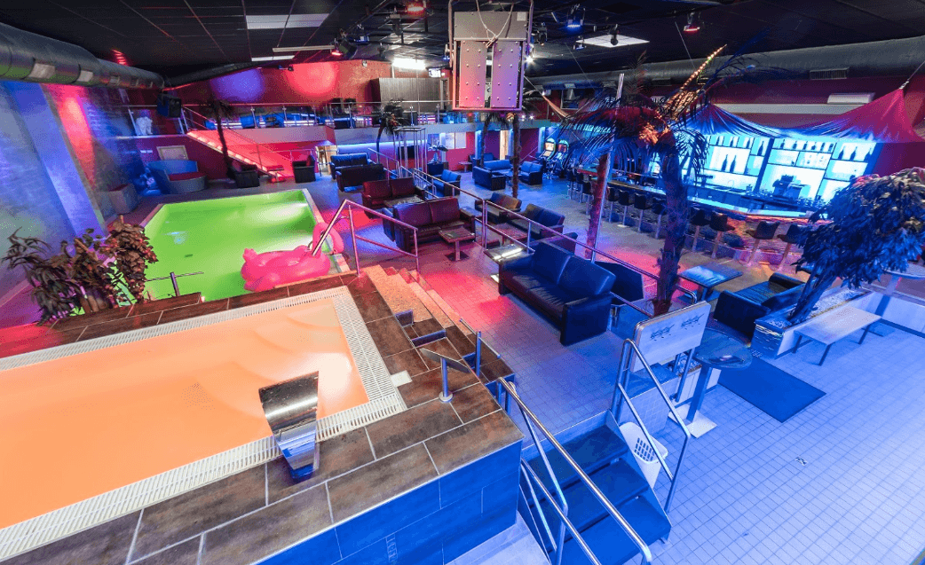 Flamingo Island - Fkk Saunaclub Karlsruhe Bei A5 Von A8 Stuttgart, München - Fkk in Ettlingen, Germany