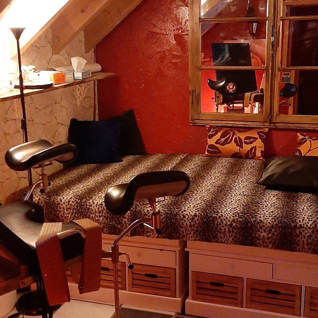 Studio Ipas - Saskias Maison - Erotic Massage in Euskirchen, Germany