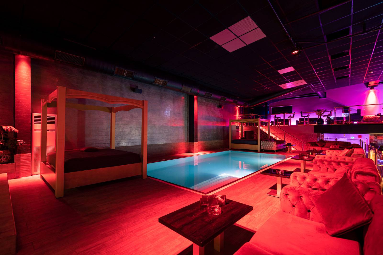 Imperial Fkk Club Ist Jetzt Fkk Flamingo Island In Ettlingen Bei Karlsruhe - Fkk in Fellbach, Germany
