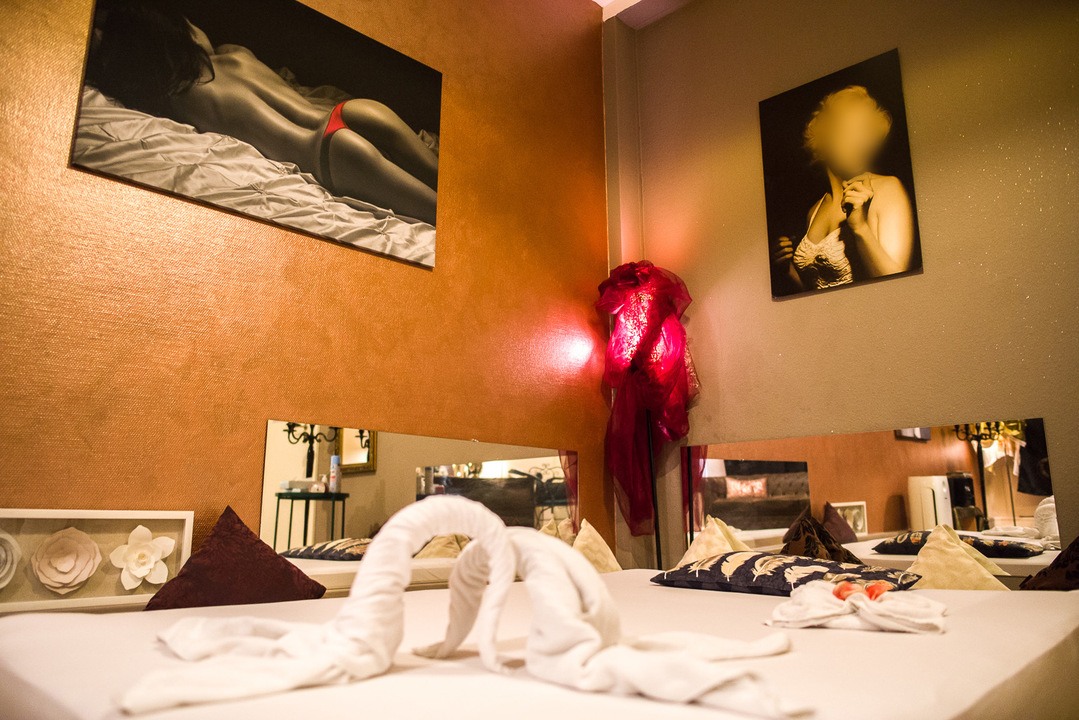 Glamour Massage - Erotische Massagen Frankfurt - Erotic Massage in Frankfurt Am Main, Germany