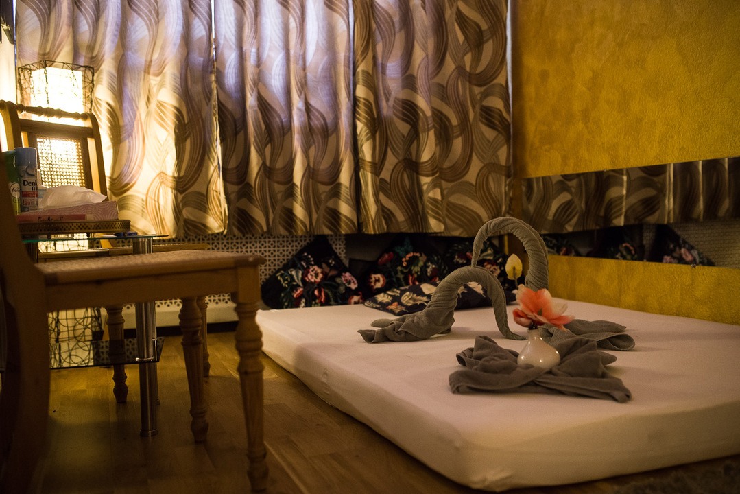 Glamour Massage - Erotische Massagen Frankfurt - Erotic Massage in Frankfurt Am Main, Germany