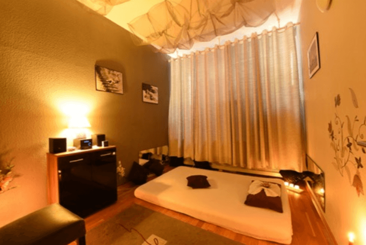 Glamour Massage - Erotische Massagen Frankfurt - Erotic Massage in Frankfurt Am Main, Germany