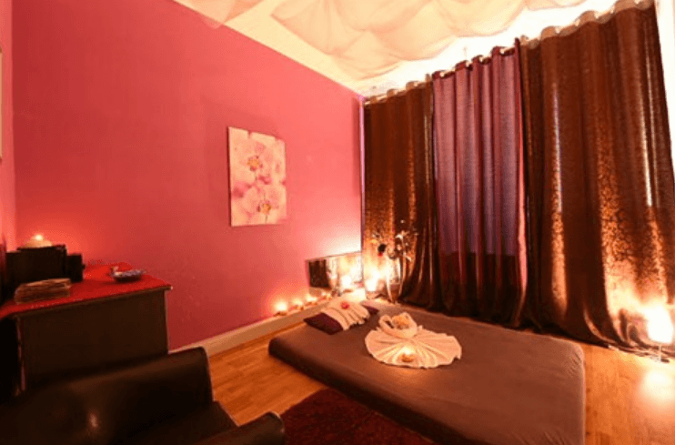 Glamour Massage - Erotische Massagen Frankfurt - Erotic Massage in Frankfurt Am Main, Germany