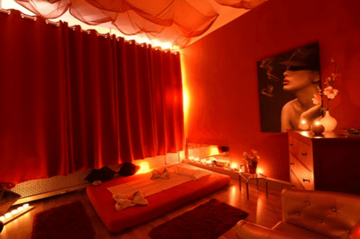 Glamour Massage - Erotische Massagen Frankfurt - Erotic Massage in Frankfurt Am Main, Germany