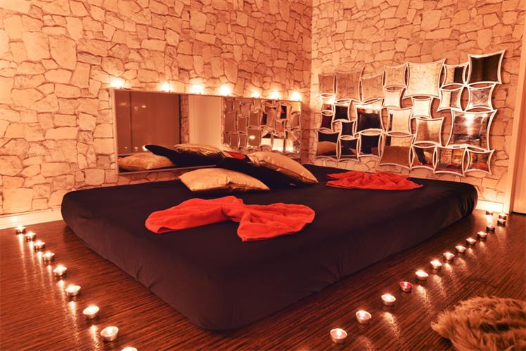 Pams Massage Lounge - Erotic Massage in Frankfurt Am Main, Germany