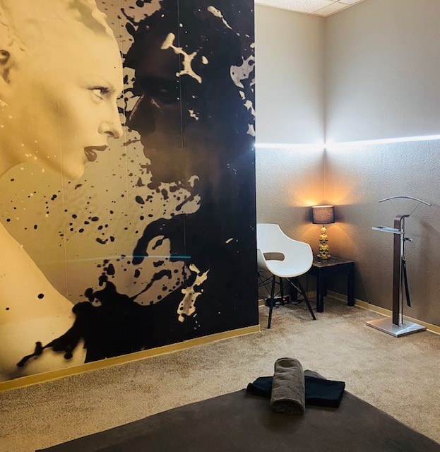 Secret Service - Erotische Massage Frankfurt - Erotic Massage in Frankfurt Am Main, Germany