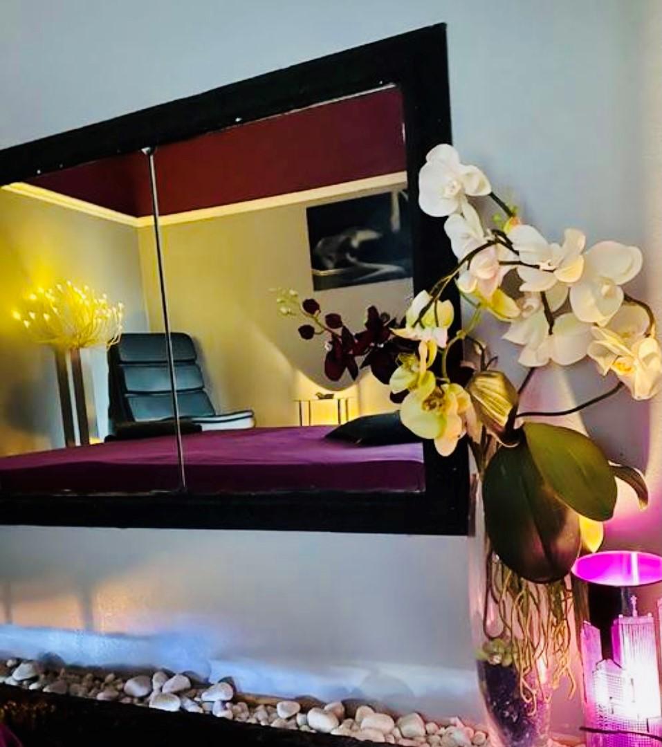 Secret Service - Erotische Massage Frankfurt - Erotic Massage in Frankfurt Am Main, Germany