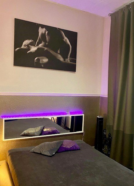 Secret Service - Erotische Massage Frankfurt - Erotic Massage in Frankfurt Am Main, Germany