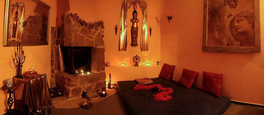 Tantra Rofugium - Erotic Massage in Frankfurt Am Main, Germany