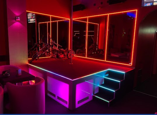 Double D - Girls & Drinks - Nightclub in Frankfurt, Germany