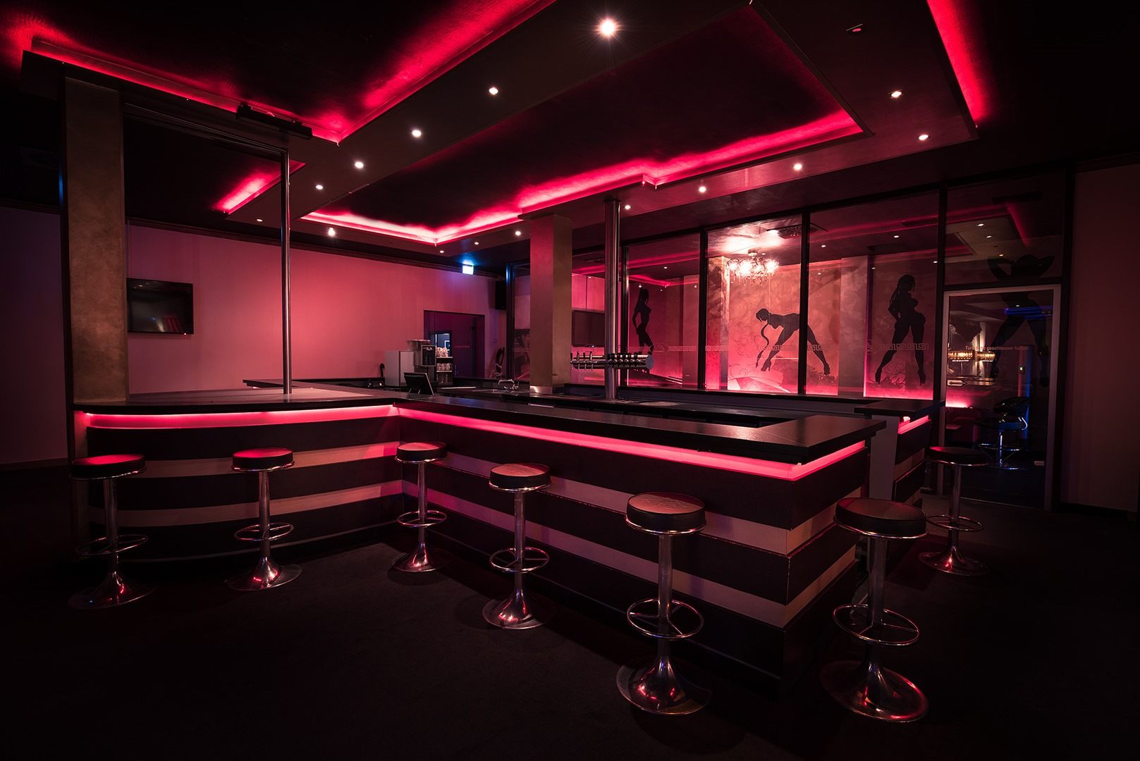 Nachtclub Mainhattan - Nightclub in Frankfurt, Germany