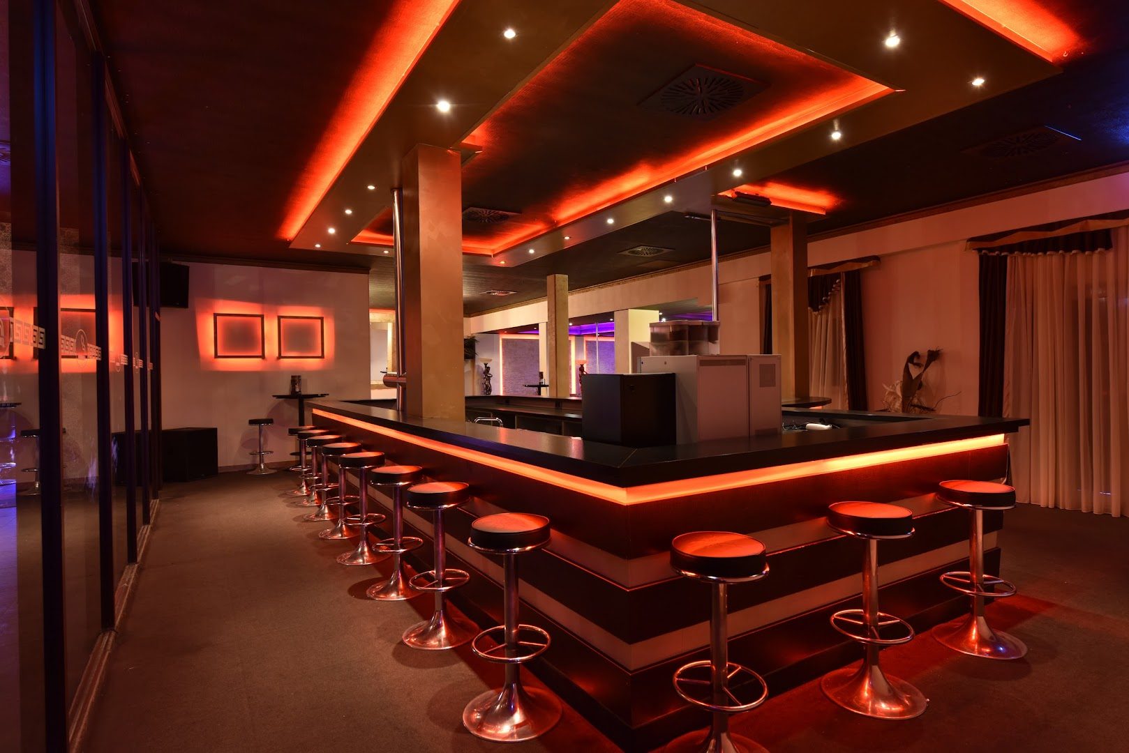 Nachtclub Mainhattan - Nightclub in Frankfurt, Germany