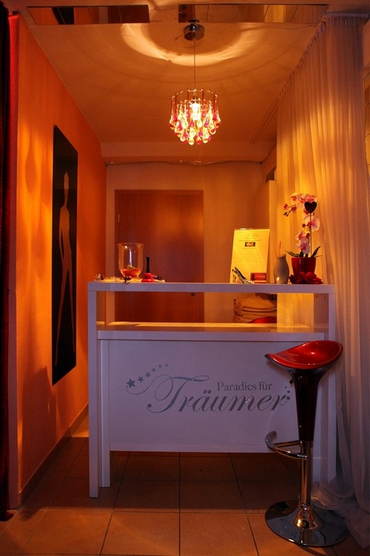 Swingerclub Fantasy - Swinger Club in Frankfurt, Germany