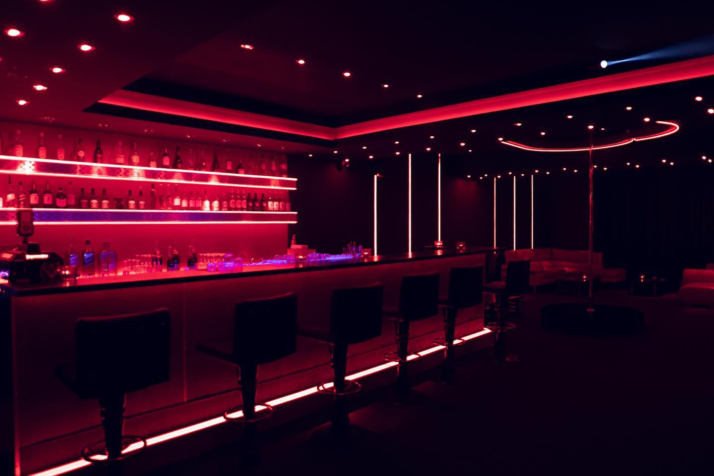 Galerie Bar Ug - Nightclub in Hamburg, Germany