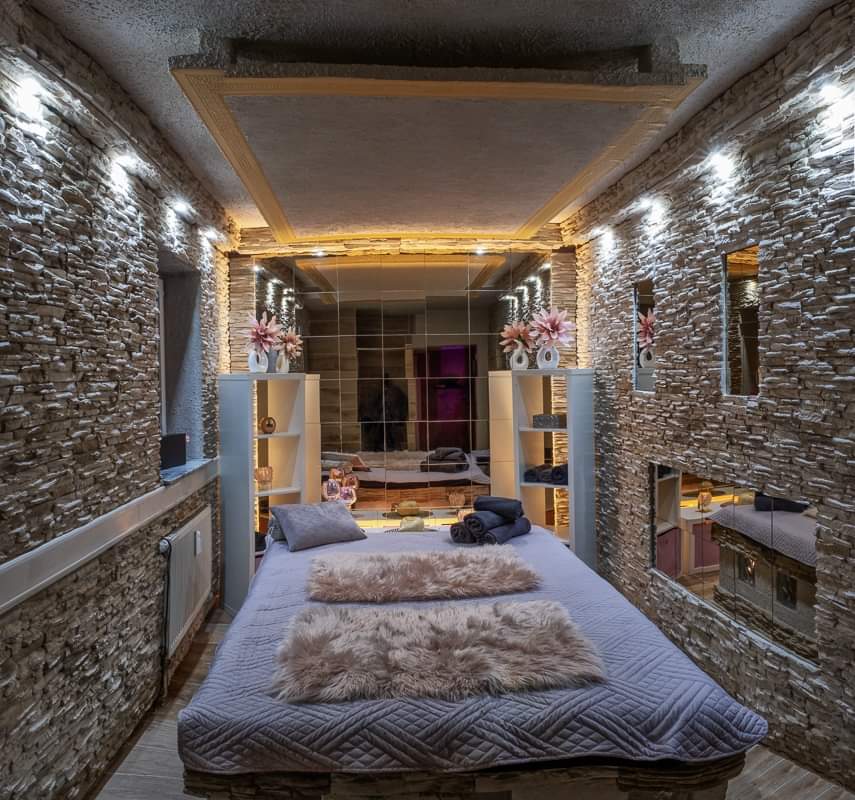 Wellness Paradies - Erotische Massagen Hannover - Erotic Massage in Hanover, Germany