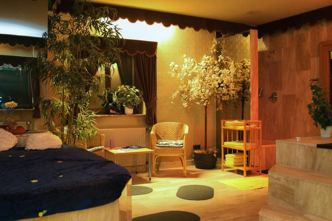 Club Paradies Hildesheim - Brothel in Hildesheim, Germany