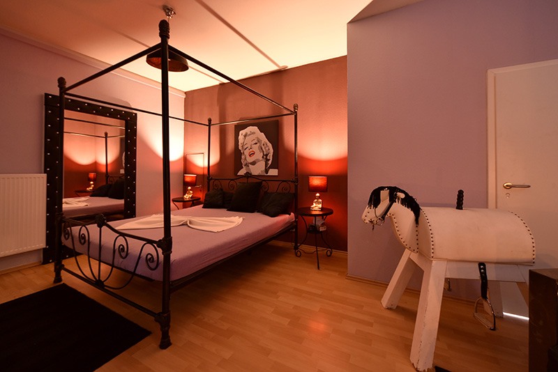 Roth-Rooms - Brothel in Hof, Germany
