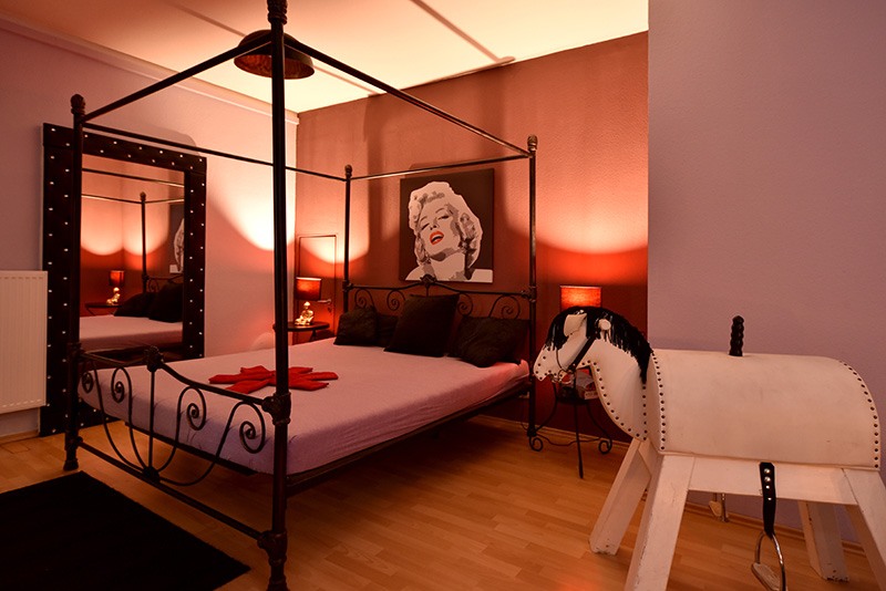 Roth-Rooms - Brothel in Hof, Germany