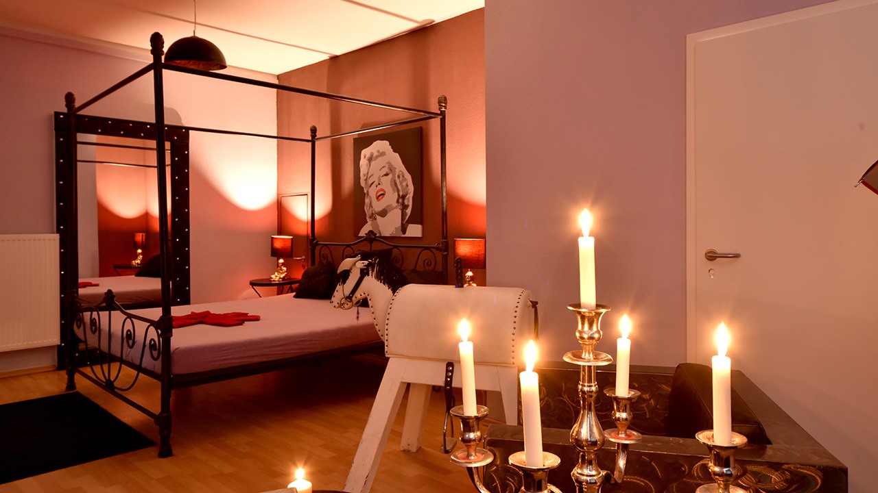 Roth-Rooms - Brothel in Hof, Germany