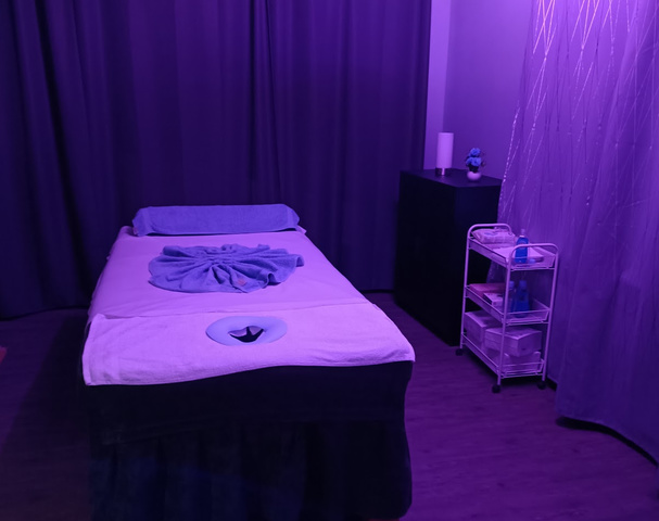 Asia Massage Krefeld - Erotic Massage in Krefeld, Germany