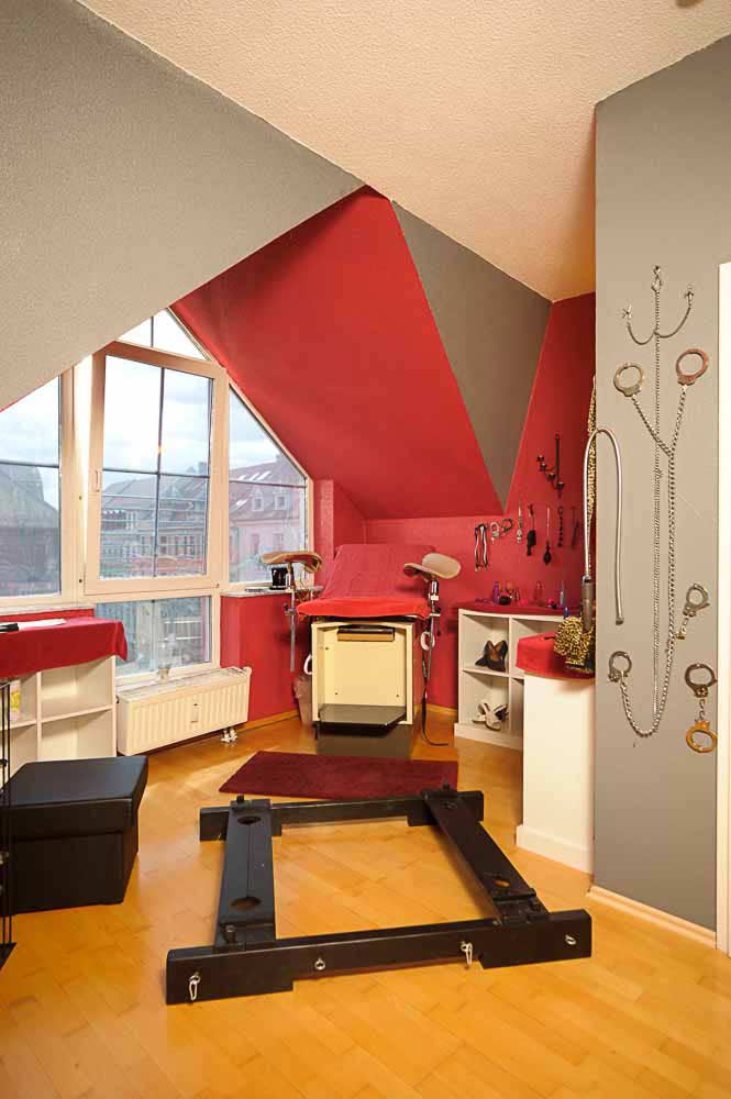 Casa Bella Leipzig Privates Laufhaus/Bordell/Puff - Brothel in Leipzig, Germany