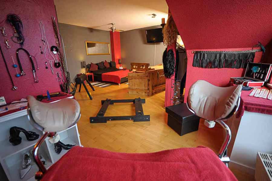 Casa Bella Leipzig Privates Laufhaus/Bordell/Puff - Brothel in Leipzig, Germany