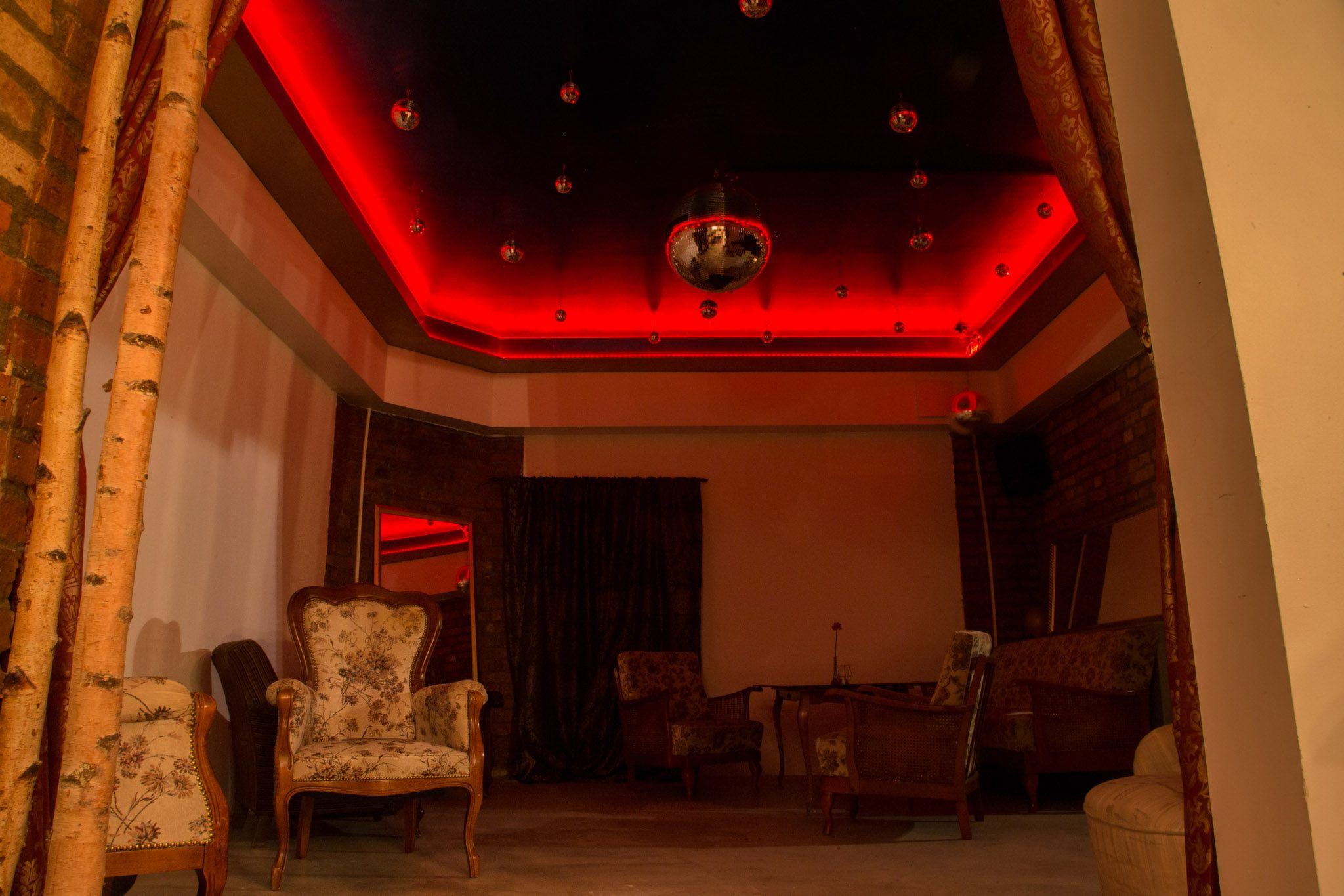 KÄTz | Lifestyle & Danceclub | Drinks & Food I Sauna & Pools - Nightclub in Leipzig, Germany