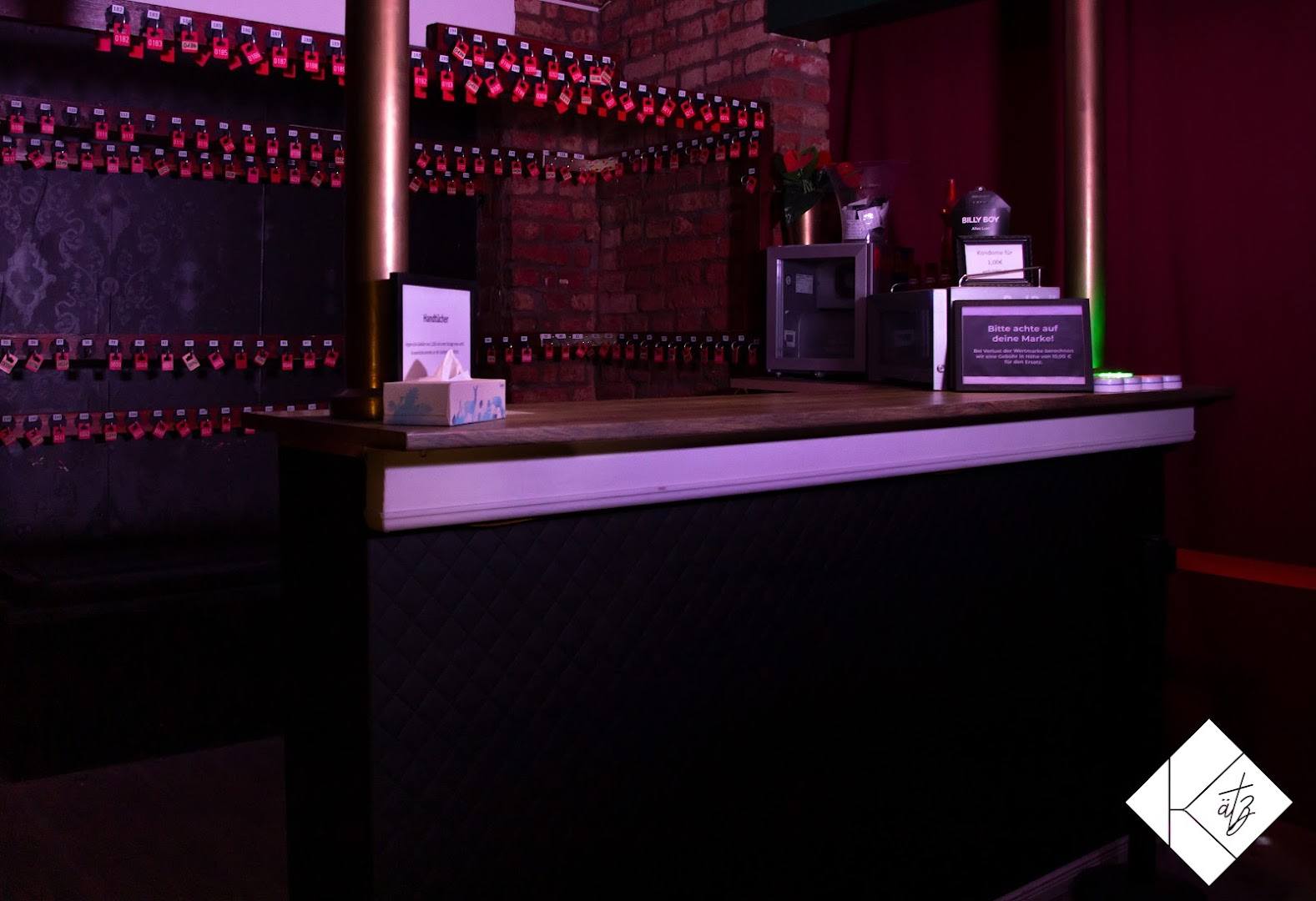 KÄTz | Lifestyle & Danceclub | Drinks & Food I Sauna & Pools - Nightclub in Leipzig, Germany