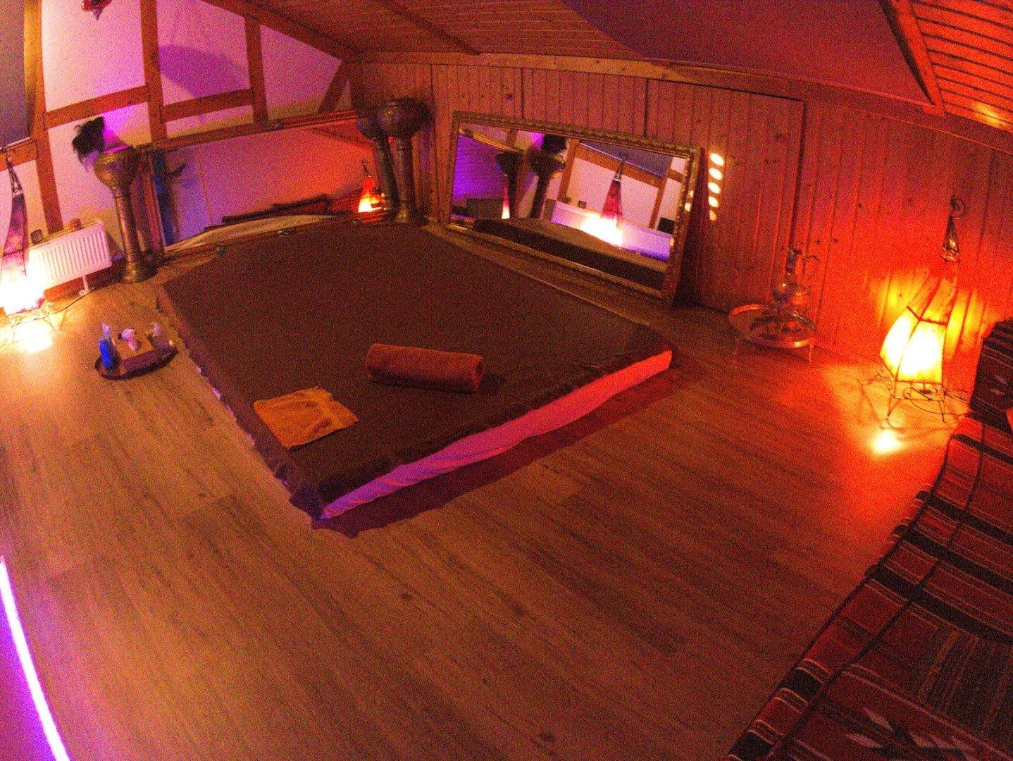 Bodyfeeling - Erotische Massagen, Wellness - Massagen - Erotic Massage in Linden, Germany
