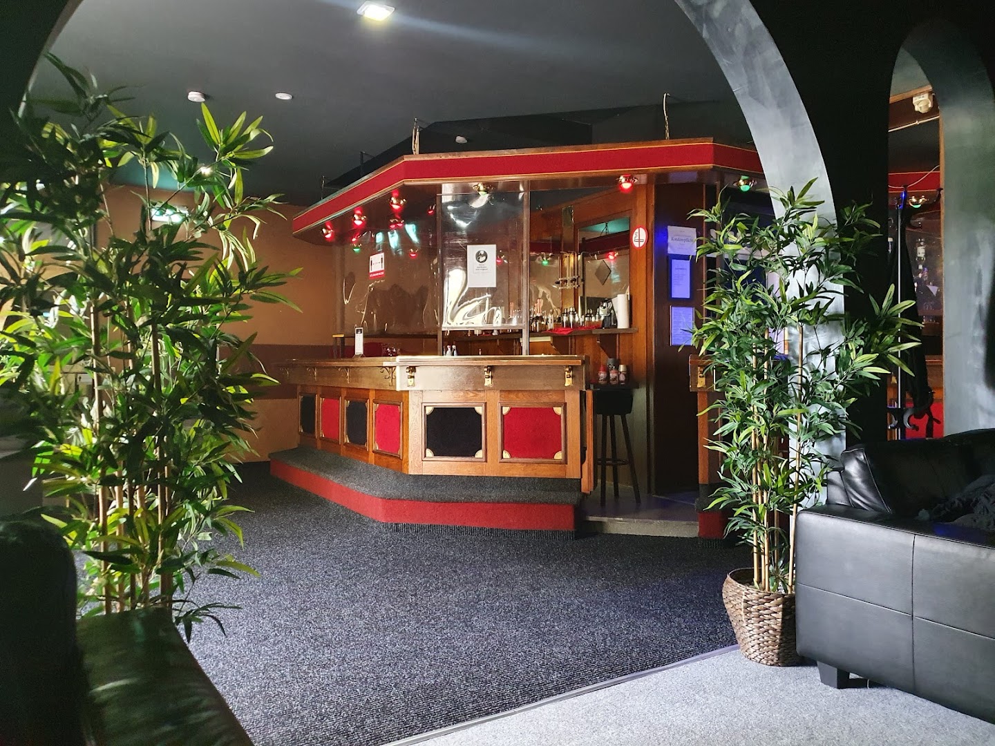 Klein Paris Entertainment Club - Nightclub in Linnich, Germany