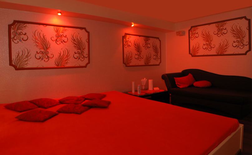 Bordell Club-Hotel Lübeck - Nightclub in Lubeck, Germany