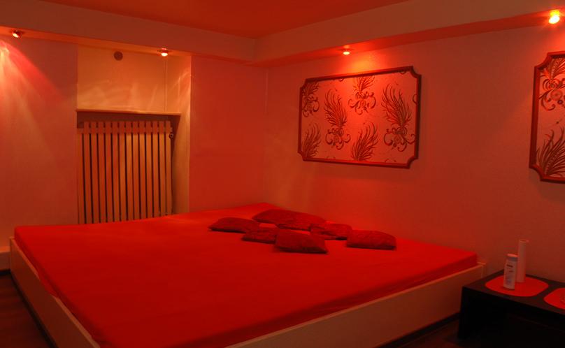 Bordell Club-Hotel Lübeck - Nightclub in Lubeck, Germany
