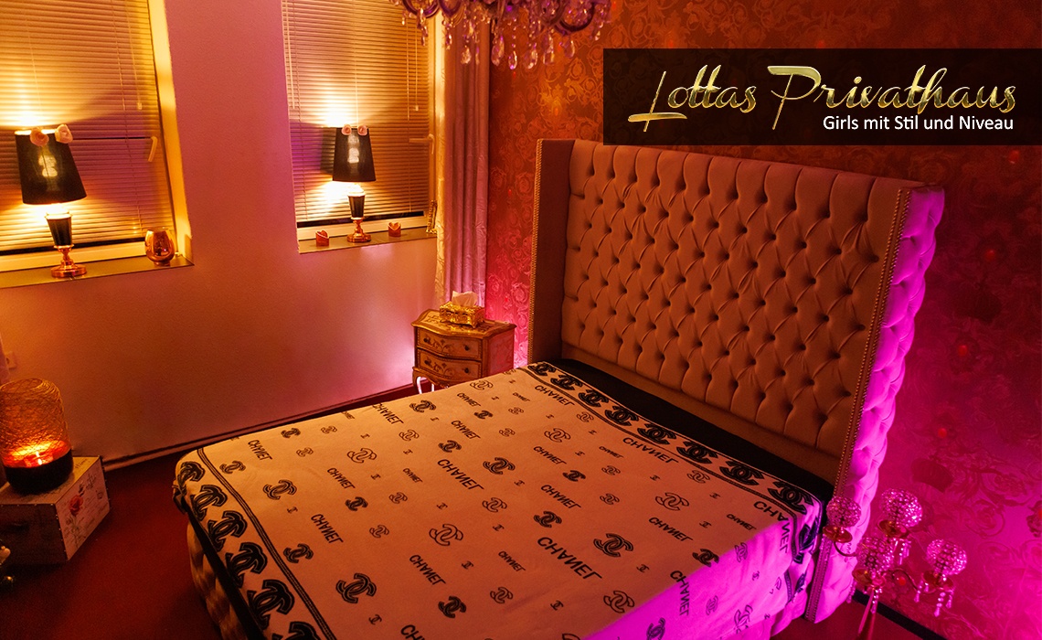 Lotta's Privathaus - Nightclub in Lubeck, Germany