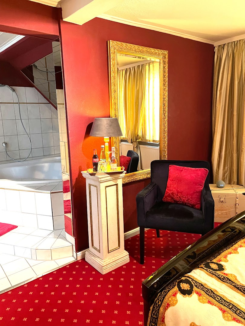 Salon Petit Cherie - Brothel in Mainhausen, Germany