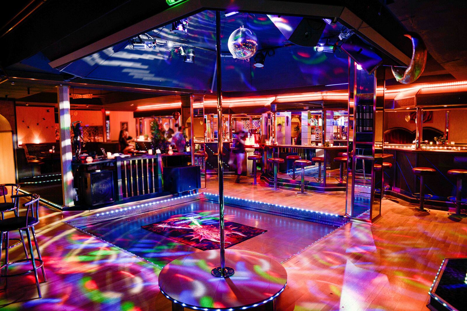 Swingerclub Location-One - Swinger Club in Menden, Germany