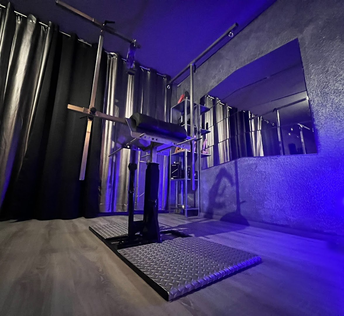 Studio Mabella Bdsm Studio/ Domina Studio - Brothel in Mettmann, Germany