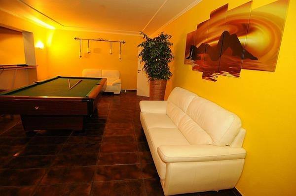 Privat Sunshine - Brothel in Monchengladbach, Germany