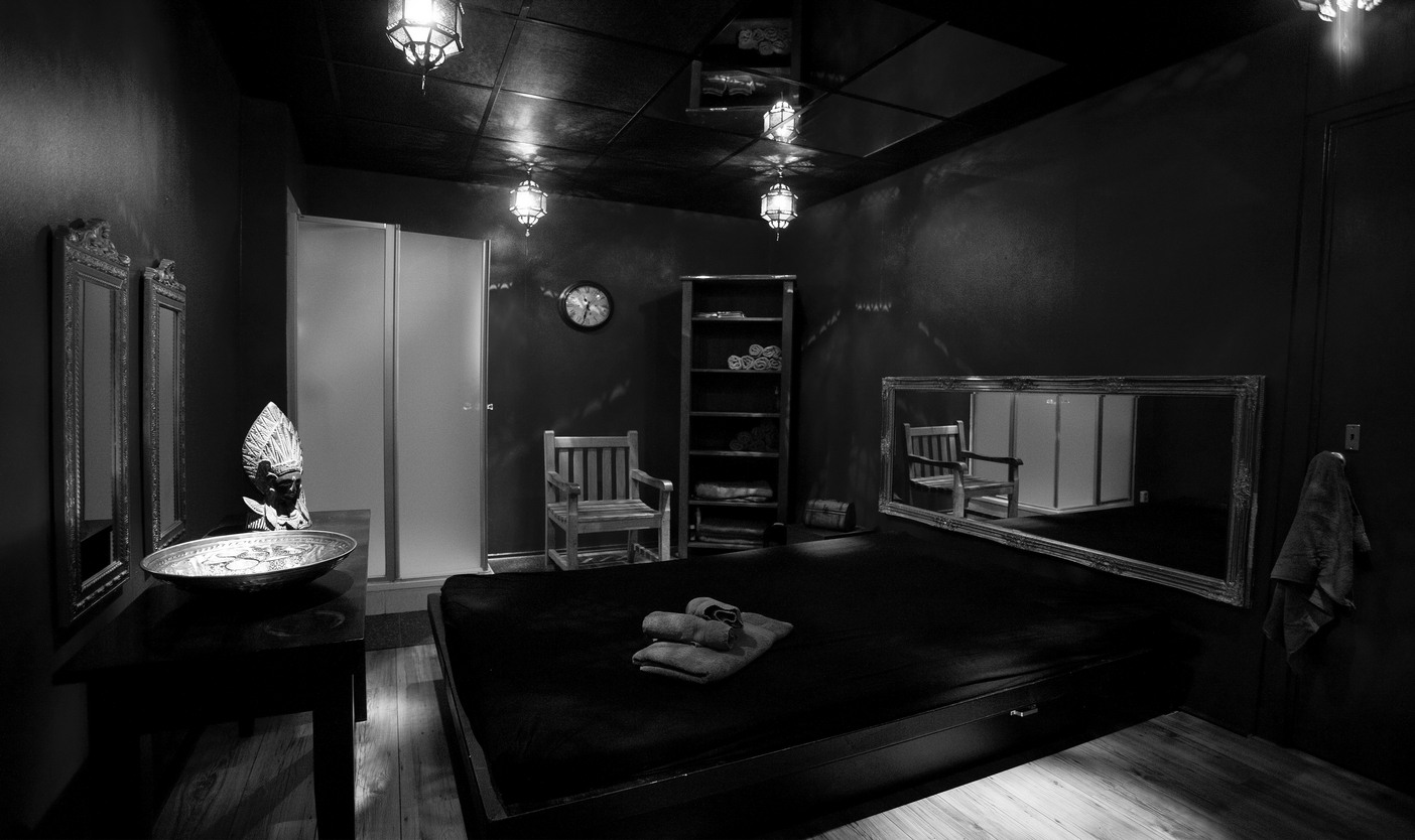 Massagewelt Mönchengladbach - Erotic Massage in Monchengladbach, Germany