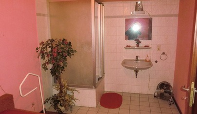 Nightclub Bienenkorbchen - Nightclub in Monchengladbach, Germany