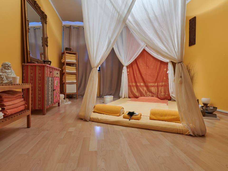 Magnolia  - Erotic Massage in Munchen, Germany