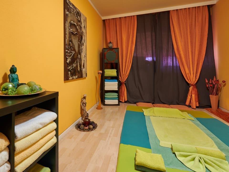 Magnolia  - Erotic Massage in Munchen, Germany