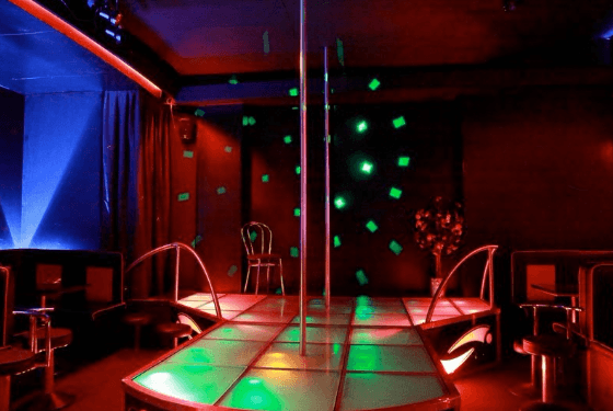 Femina Tabledance Club | Stripclub München (Munich) - Nightclub in Munchen, Germany