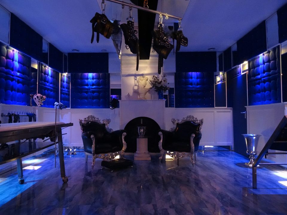 Bizarradies Gmbh - Brothel in Munich, Germany