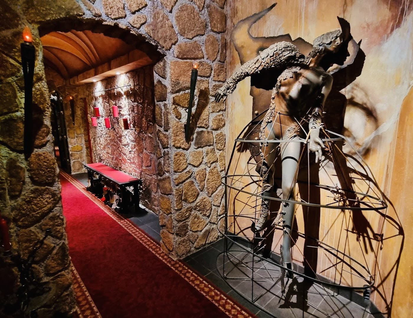 Castell Roissy - Bizarr Erotik & Sm-Studio - Brothel in Munich, Germany