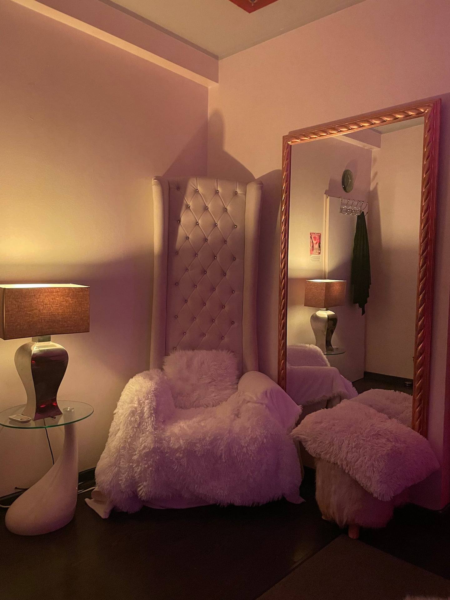 Castell Roissy - Bizarr Erotik & Sm-Studio - Brothel in Munich, Germany