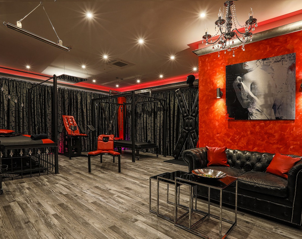 Domina Studio Elegance - Bdsm Studio - Brothel in Munich, Germany