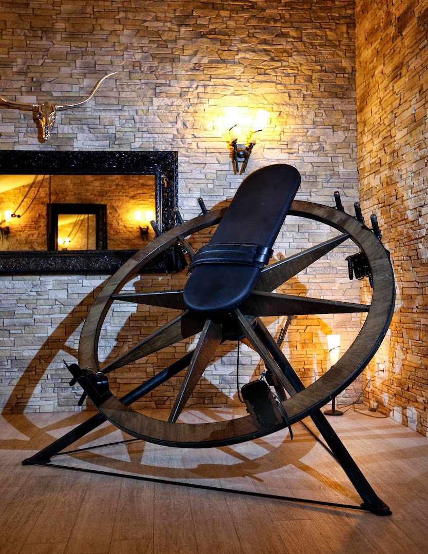 Domina Studio Elegance - Bdsm Studio - Brothel in Munich, Germany